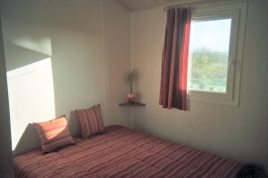 Crozon - Chalet � Kernaveno - Chambre avec lit 2 places