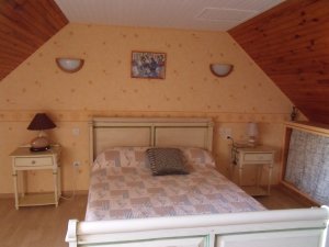 Telgruc - Gte de Kervanquen - Gte 16380 - Chambre 1  l'tage