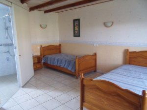 Telgruc - Gte de Kervanquen - Gte 16380 - Chambre au rez-de-chausse