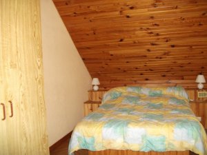 SaintNic - Gite de Pors-Gourmelen - Chambre lit 2 places  ltage