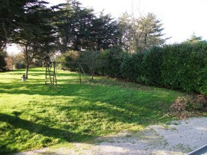 SaintNic - Gite de Pors-Gourmelen - Espaces verts devant la location