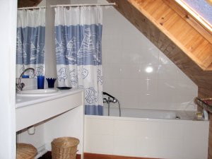 Crozon - Maison bleue - Salle de bains  l'tage