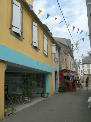 Camaret - Maison  prs du port - en centre ville (tour Vauban au fond)