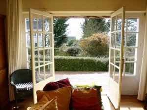 Crozon - Maison rue du Vallon - Salon donnant sur la terrasse
