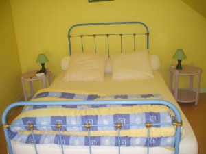 Camaret - Maison rue Moulin Cass - Chambre lit 140  l'tage