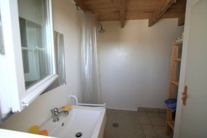 Crozon - Maison de Kerabars - Salle d'eau avec douche