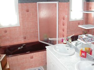 Argol - Maison de Keric Bian - Salle de bains