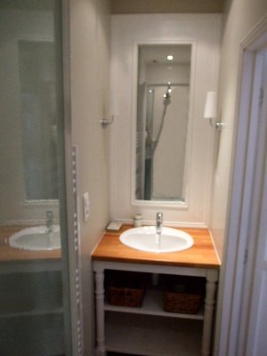 Crozon - Maison Portzic � Morgat - salle d'eau avec douche
