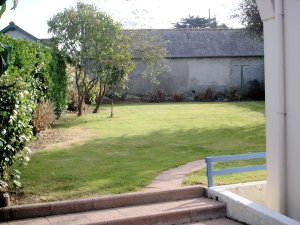 Crozon - Maison rue Poulpatr� - Jardin clos avec pelouse