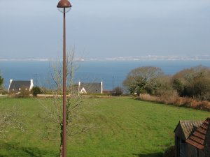 Lanveoc - Maison rue du Fret - Vue sur la Rade de Brest et Brest depuis l'�tage