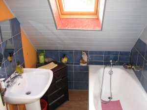 Lanveoc - Maison rue du Fret - Salle de bains � l'�tage