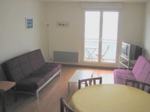 Crozon - T3 � Morgat (n�21) - Salon, salle � manger avec vue sur mer