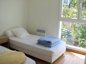 Crozon - T3 � Morgat (n�24) - Chambre avec 2 lits 1 place