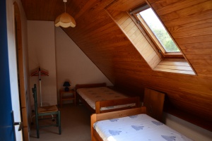 Crozon - Longre Maris Stella - Chambre avec 3 lits simples
