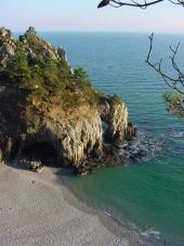 CROZON-MORGAT, Presqu'ile de Crozon Finistre, en Bretagne, le site naturel de l'Ile Vierge, sa crique, les falaises...