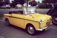 CROZON, voiture de collection, petit cabriolet jaune AUTOBIANCHI Eden Roc de 1966