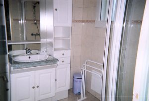 Camaret - Maison de Kerbonn - Salle d'eau avec douche