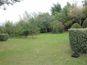 Crozon - Penty  Dinan - Le jardin, pris depuis la terrasse